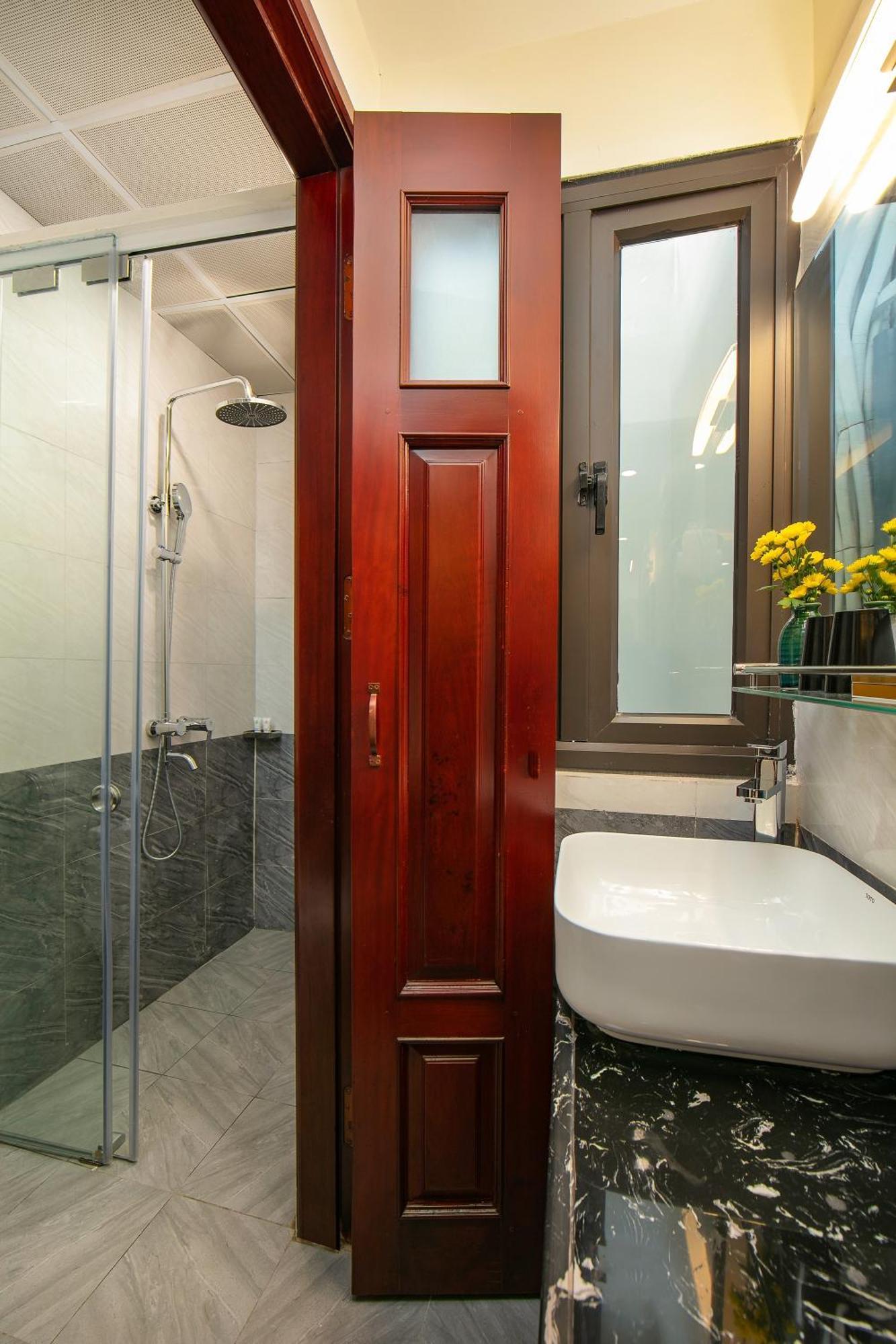 Tunger Premium & Travel Hotel 4*